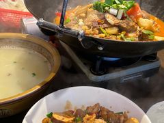 -富正毅三下锅·湘西韵味(天门山索道店)