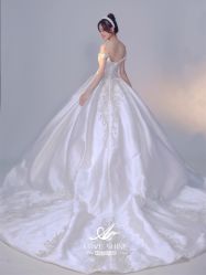 -LOVE SHINE婚纱·红鼎庄龙凤褂·妈妈装定制