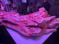 -上海龙吴水胜海发市场