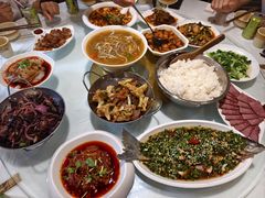 -华光驿站私房菜·黑金冠