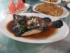 -沈家门海鲜夜排档38号(滨港路店)