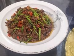 -湖南人家湘菜馆(镇江路店)