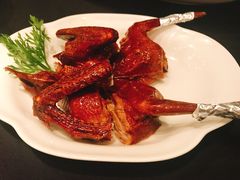 招牌手撕乳鸽-上海小南国(正大店)