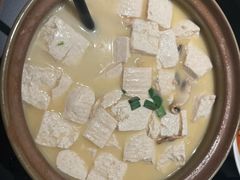 -鸽子侯·家宴·平价海鲜(绿地店)