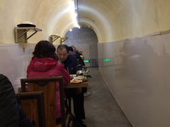 -洞庭洲·防空洞火锅·烧烤·铜锅涮肉(新百广场店)