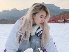 -济南卧虎山滑雪场