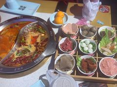 -麻辣英雄重庆火锅(二城广场店)