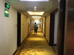 -陕西华浮宫酒店(未央湖公园店)