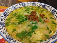-八百里牛肉汤(盖饭·锅贴·万象城店)