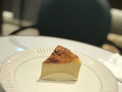 黑金浓烧芝士-KNOTKNOT珞珞·日式甜品(K11店)