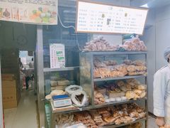面包甜点陈列柜-穆民食品(牛街店)