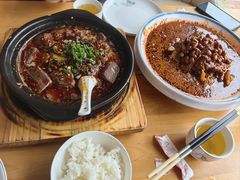 -洪平血旺椒麻鸡雅鱼饭店(熊猫大道店)