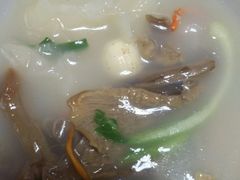 -天天向上素食餐厅(五台山店)