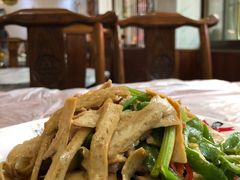 -王万妈卤猪脚(青岩交通路)