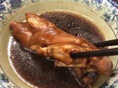 猪蹄-无名氏宵夜小摊(祝家三姐妹馄饨店)