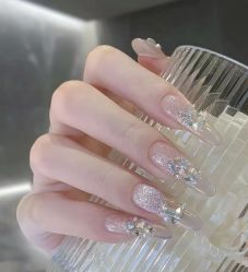-桃色美甲沙龙