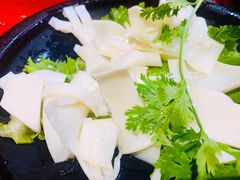 鲜猪黄喉-谭鸭血老火锅(漳州路店)