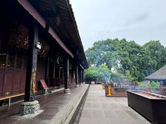 -峨眉山报国寺
