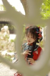 -一揽芳华汉服旗袍体验馆(拙政园店)