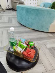 -米娜护肤造型