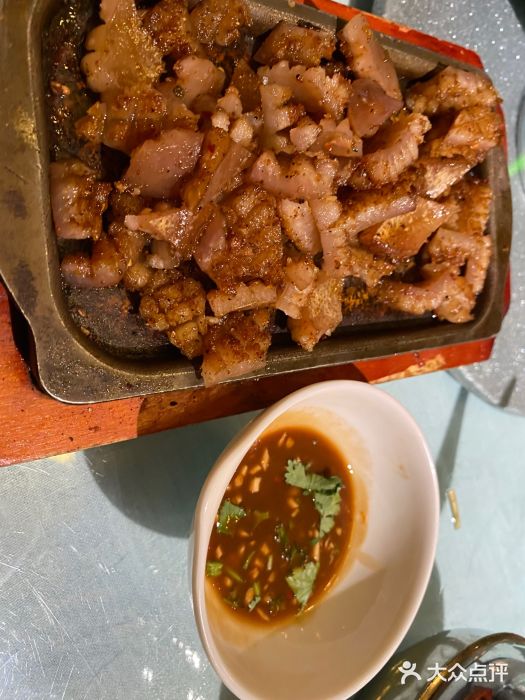 傣雀缘·傣味云南特色菜(大观商业城店)傣家烤猪皮图片