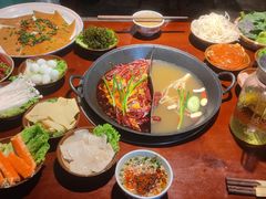 -齐二姐老火锅(红旗厂店)