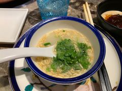 -三人行骨头王火锅(长寿店)