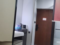 -缦回行政公寓(牛市口地铁站店)