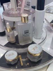 -奥伦纳素Erno Laszlo