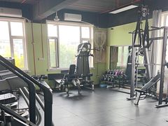 -英特健身俱乐部