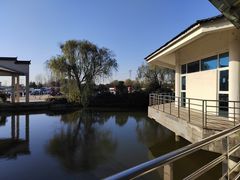 -平望服务区·停车场