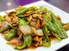 辣椒炒肉-德天丽水风味馆