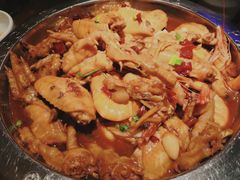 鸡翅煲-胖哥俩肉蟹煲(湖滨银泰in77店)