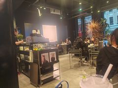 -W COLLECTIVE  DESSERT SHOP