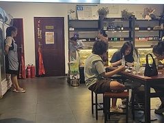 -764厂烧烤总店