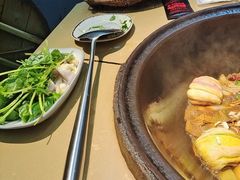 -万里闯关东铁锅炖菜馆(高新旗舰店)