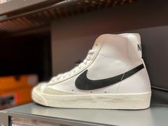 -NIKE上海青浦优选体验店