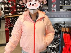 -UNDER ARMOUR(新燕莎奥莱店)