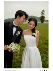 -至臻微拉婚纱摄影