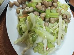 小凉菜-教师之家赵家羊汤馆(东青龙街店)