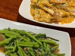 -Dang restaurant (patong phuket)