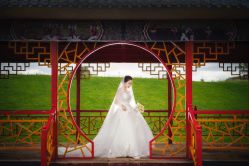 -禕·愫白婚纱商店