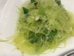 凉拌青笋丝-蛙蛙叫干锅年代(簋街总店)