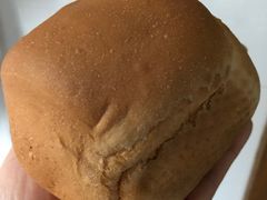 -白玉兰食品甜凤店(合生汇店)