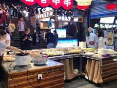 -八一路好吃街(雨田商务大厦店)