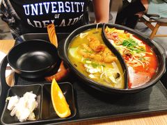 鸳鸯锅-东家火锅米线 Boss D - Hot Pot Rice Noodle