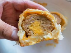 咸蛋黄鲜肉月饼-泰康食品(南京东路店)