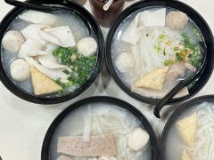 四宝河粉-章记香港仔鱼蛋王(西洋菜街店)