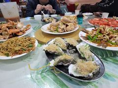 -三亚新鸿港水果一级批发市场