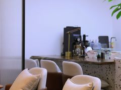 -Line 咖啡(石厦花园店)